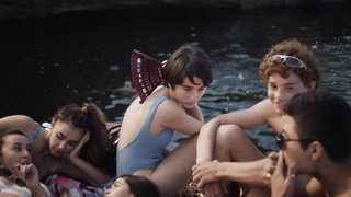 Zoe Stein - Foreigner (Forastera) (2020) HD 1080p