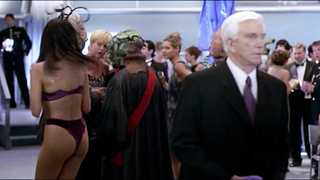 Alexandra Kamp, Verona Pooth, Ophélie Winter, Stephanie Dumolin-Shaw - 2001 A Space Travesty (2000) HD 1080p