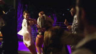 Lina Esco, Sierra Love, Diana Gettinger, Charlbi Dean Kriek - Wedding Swingers (Hindi Ka Maaari Ko) (2018) HD 1080p