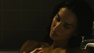 Zoe Saldana, Génesis Rodríguez, Laysla De Oliveira - Lioness s03e02 (2026) HD 1080p