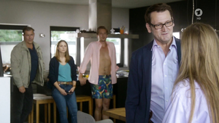 Anna-Isabel Hinz, Julie Deluz - Morden im Norden s06e09 (2019) HD 1080p