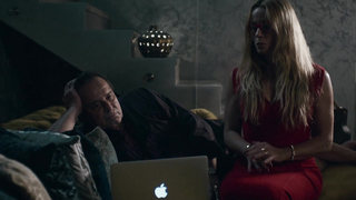 Petra Dubayova, Rebeka Greganova, Dana Droppová, Diana Mórová, Gabriela Marcinková - Svina (Scumbag) (2020) HD 1080p