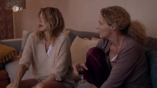 Laetitia Adrian, Ursula Karven - So einfach stirbt man nicht (2019) HD 720p