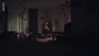 Anne Schäfer, Katrin Röver, Petra Berndt - Hindafing s02e01-04 (2019) HD 1080p