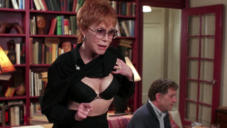 Patricia Arquette, Tea Leoni, Beth Ostrosky, Cynthia LaMontagne, Mary Tyler Moore - Flirting With Disaster (1996) HD 1080p