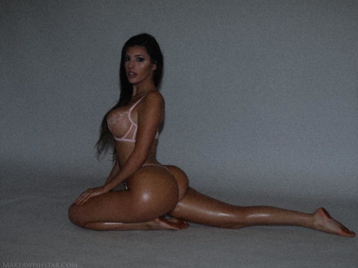 Rosana Hernandez - Latina Big Booty Instagram Babe