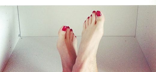 Turkish Celebrity Mine Tugay Feet