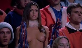Cerina Vincent desnuda de no otra película adolescente 33