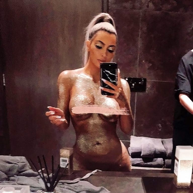 Kim Kardashian Nude Celebrity Compilation